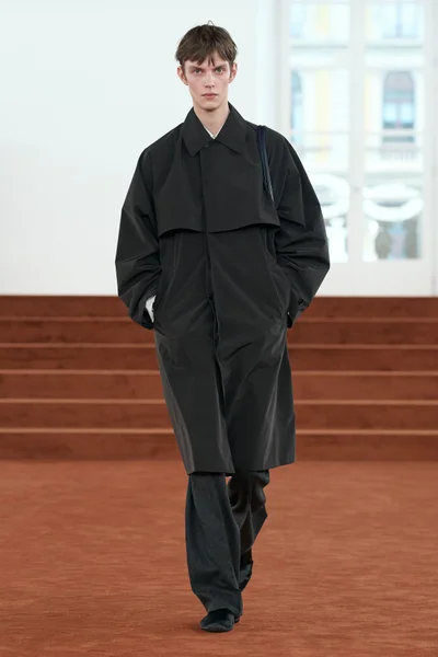 Look 48